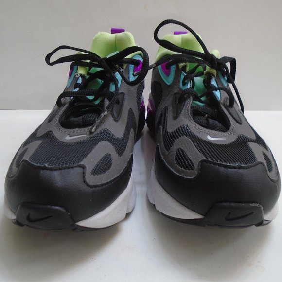 Nike Air Max 200 Thunder Grey AT5626 - 004 size 5Y Uni - sex Youth Sneakers - Picture 2 of 6